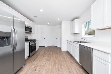 334 Birch Blossom Path, Magnolia, TX 77354 - photo 6