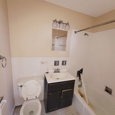 unlisted-address, Chicago, IL 60652 - photo 6