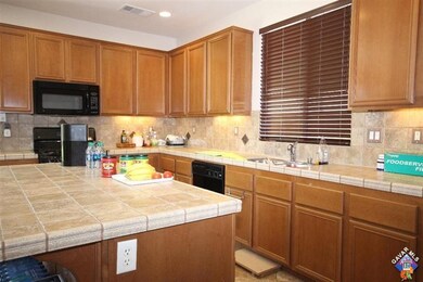 3446 Quiet Splendor Ct, Rosamond, CA 93560 - photo 6