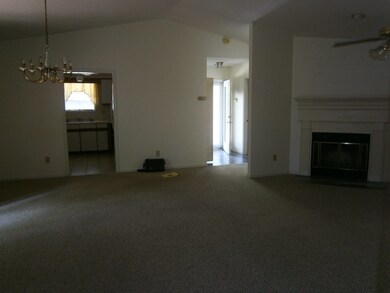 605 Independence Dr, Jacksonville, NC 28546 - photo 5