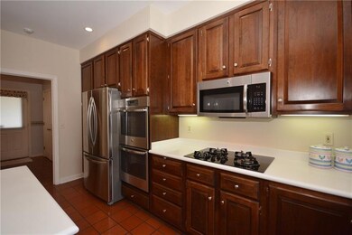 Double oven and plenty of beautiful cabinetry