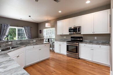 2015 Andover Way Mount-010-8-DKL 0625Edi