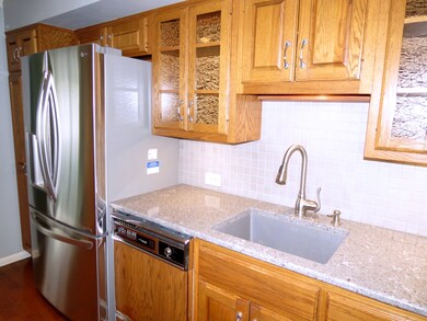 3070 Seneca Ct, Columbus, IN 47203 - photo 6