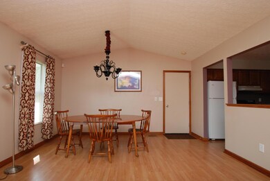 1161 Reed Circle Dr, Columbus, OH 43224 - photo 4