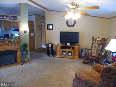 28 Rosewood Ln, Phoenixville, PA 19460 - photo 6