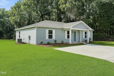 8670 Green Path Rd, Dunn, NC 28334 - photo 3