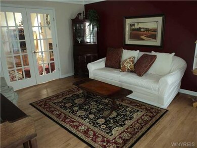 7361 Winbert Dr, North Tonawanda, NY 14120 - photo 4