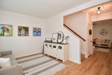 3203 Hurst St, Whiteland, IN 46184 - photo 2