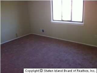 443 Willow Rd E unit 2, Staten Island, NY 10314 - photo 5