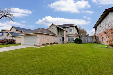 Beautiful 3 bedroom 2.5 bathrooms 2 car garage rea