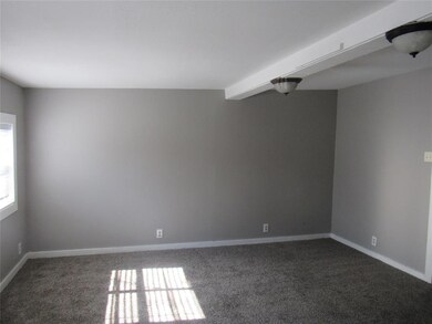 624 W Acheson St, Denison, TX 75020 - photo 5