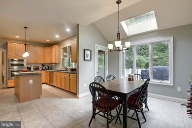 113 Alderwood Dr, Gaithersburg, MD 20878 - photo 6