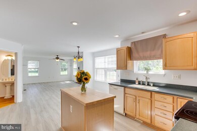 1349 Duchess Ln, Huntingtown, MD 20639 - photo 4