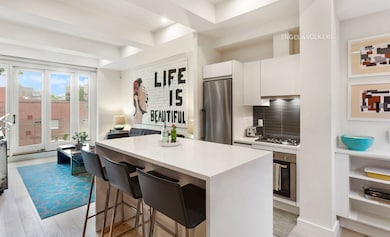 67 Ave C unit 4BW, Eastvill, NY 10009 - photo 4