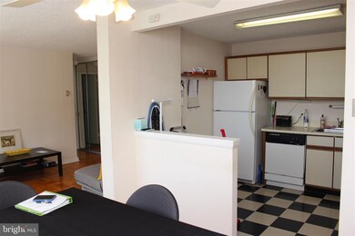 Radnor House unit 612, Bryn Mawr, PA 19010 - photo 6