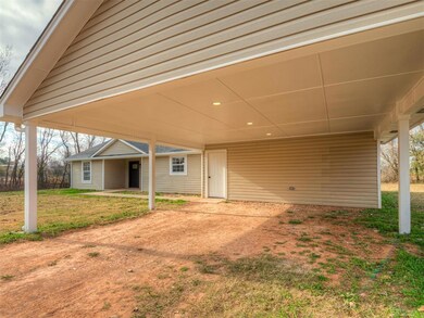 2085 Fox Ln, Tuttle, OK 73089 - photo 7