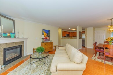 2 Livingroom 2