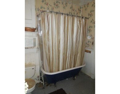 38 Nightingale St, Dorchester Center, MA 02124 - photo 4