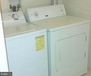 21005 Bedelia Way, Germantown, MD 20876 - photo 4