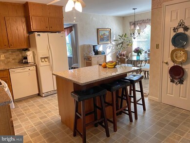 24 Flint Ridge Dr, Reading, PA 19607 - photo 5