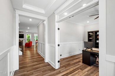 8341runningfernway-interior-3