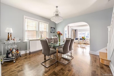 151-05 20th Rd, Flushing, NY 11357 - photo 6