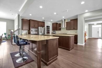 8905 Suncrest Ln, Mason, OH 45040 - photo 6