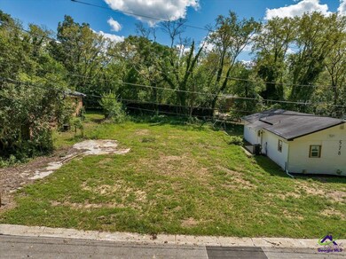 564 Sapp St, Macon, GA 31204 - photo 5