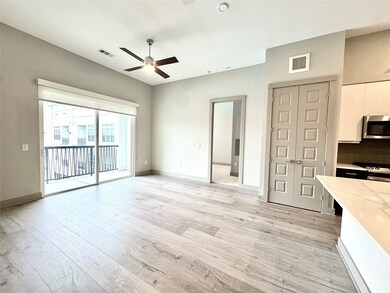 401 W 25th St unit 1134, Houston, TX 77008 - photo 2