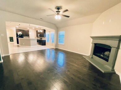 1816 Vallana Dr, Gainesville, TX 76240 - photo 3