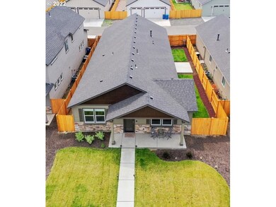 unlisted-address, Redmond, OR 97756 - photo 6