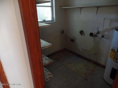 4327 Dazet Ct, Jacksonville, FL 32210 - photo 5