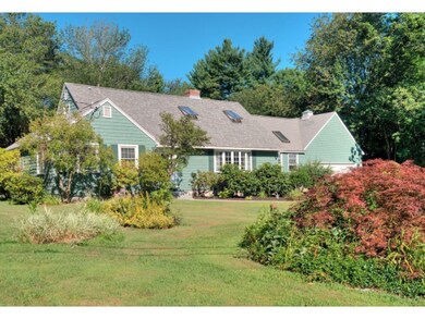 5 Pinewood Dr, Stratham, NH 03885 - photo 2