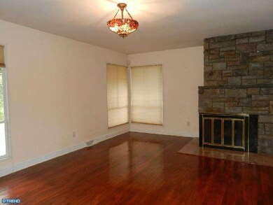 2062 Matsons Cir, Villanova, PA 19085 - photo 3