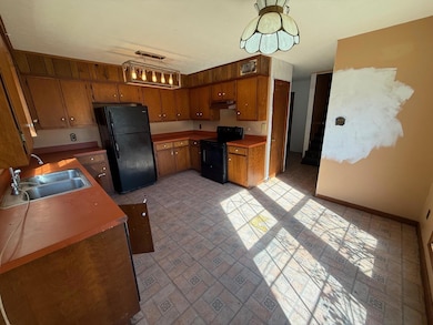 151 N Gambrell St (6)