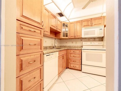 6600 Cypress Rd unit 406, Plantation, FL 33317 - photo 4