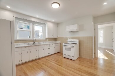 11 Willow Ave unit 2, Salem, MA 01970 - photo 2