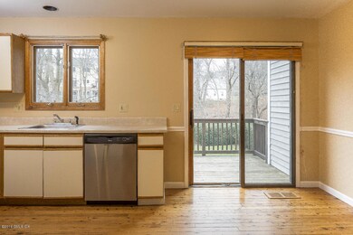 10 Hollow Wood Ln unit A, Greenwich, CT 06831 - photo 5