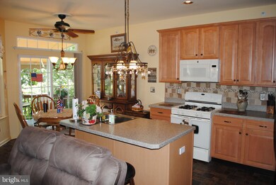 1706 Nottingham Ct unit 136, Warrington, PA 18976 - photo 7