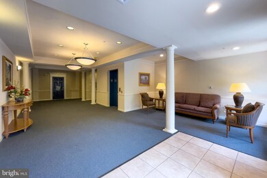 2931 Deer Hollow Way unit 308, Fairfax, VA 22031 - photo 5