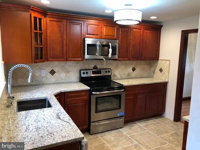 1820 Carson Dr, Norristown, PA 19403 - photo 5