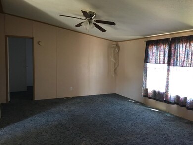 709 S Adams St, Hugoton, KS 67951 - photo 5