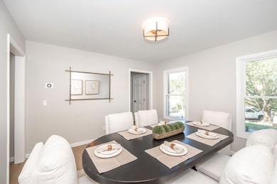 8205 Indian Trail Dr, Cincinnati, OH 45243 - photo 6