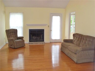 1423 Bradshaw Dr, Columbia, TN 38401 - photo 2