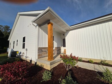 810 Joyce Ln unit 13, Saint Johns, MI 48879 - photo 2