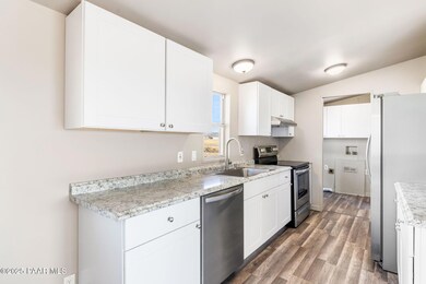 1090 N Hollow Point, Paulden, AZ 86334 - photo 7