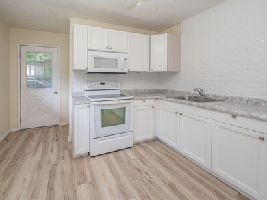 1056 E Mosel Ave-107