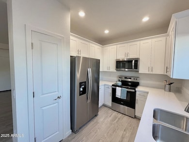 701 N Mcqueen Rd unit 12, Chandler, AZ 85225 - photo 3