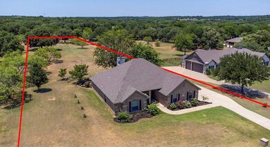 189 Lost Oak Dr, Azle, TX 76020 - photo 6
