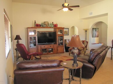 Living room 3